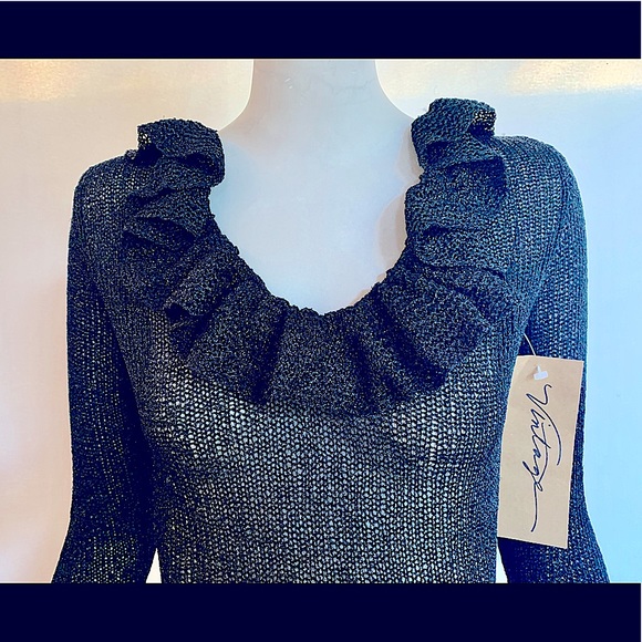 COPY - 70's Vintage knitted long black dress bell cuff - Picture 3 of 9